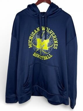 Section 101 University of Michigan Michigan Wolverines Basketball Hoodie Size XL